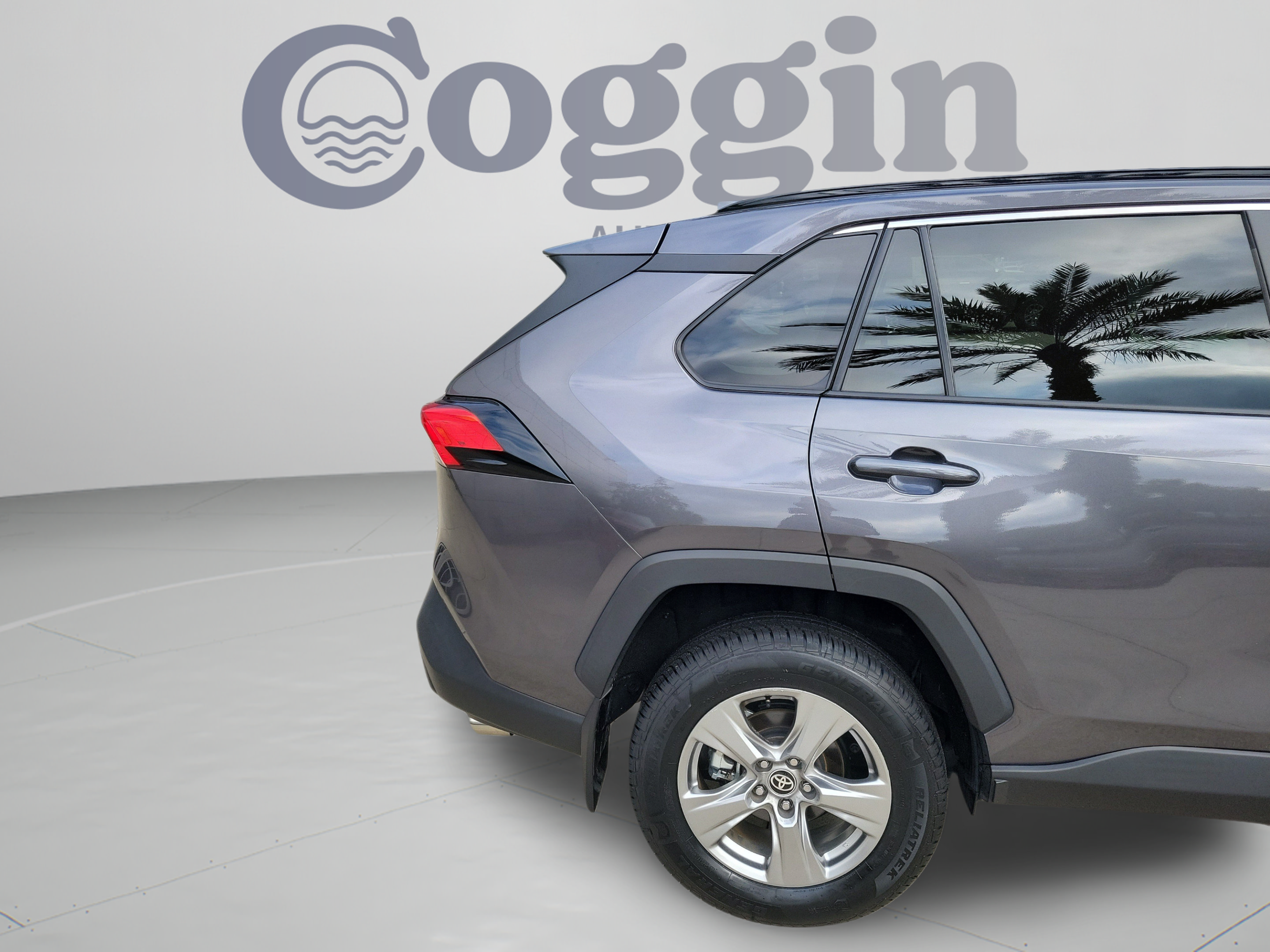 Certified 2024 Toyota RAV4 XLE AWD/4WD image 35