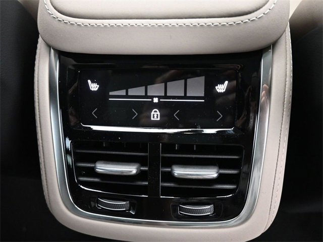 New 2026 Volvo XC90 B6 Plus w/ Protection Package Premier image 35
