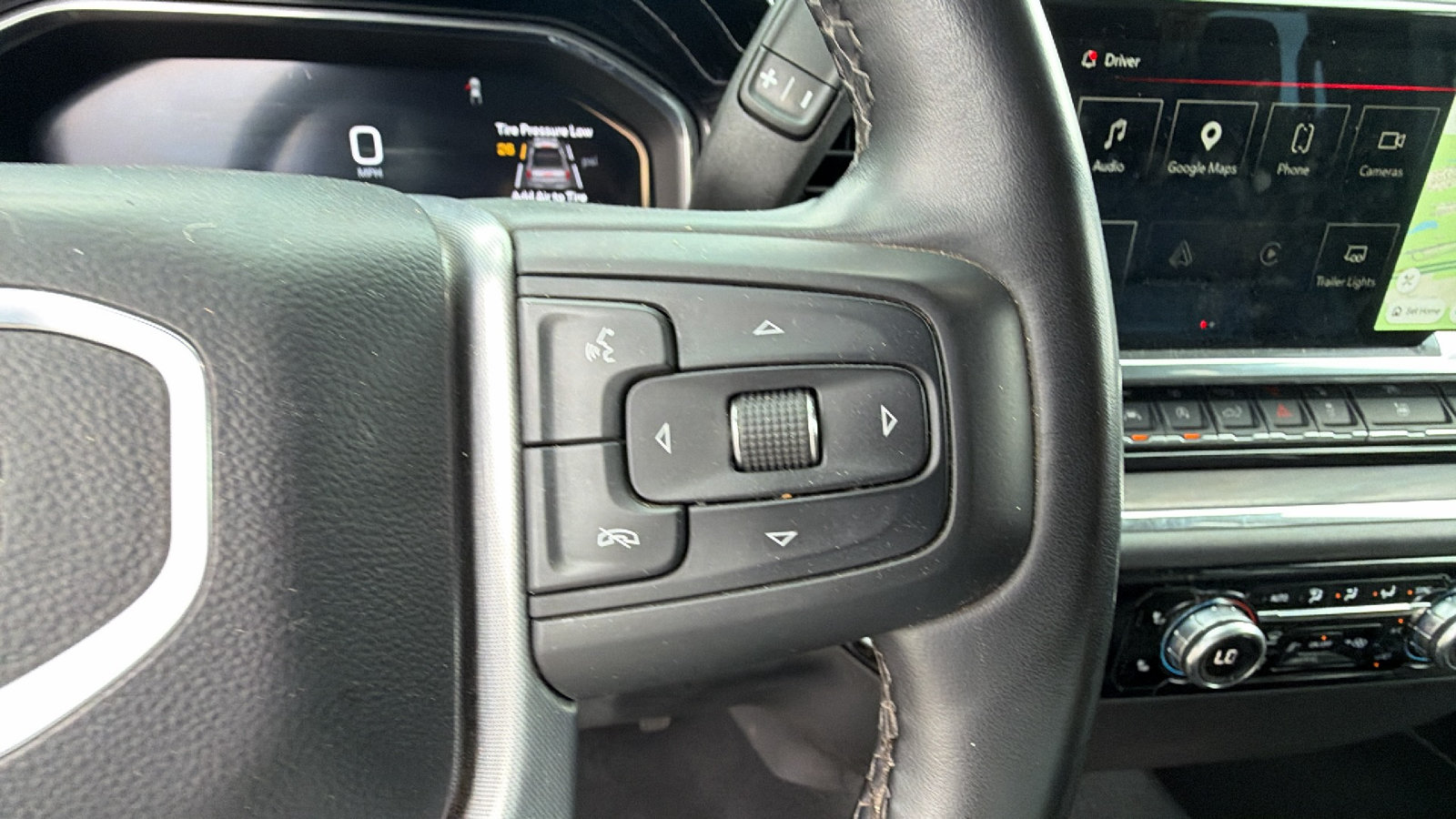 Used 2025 GMC Sierra 1500 SLT AWD/4WD image 28