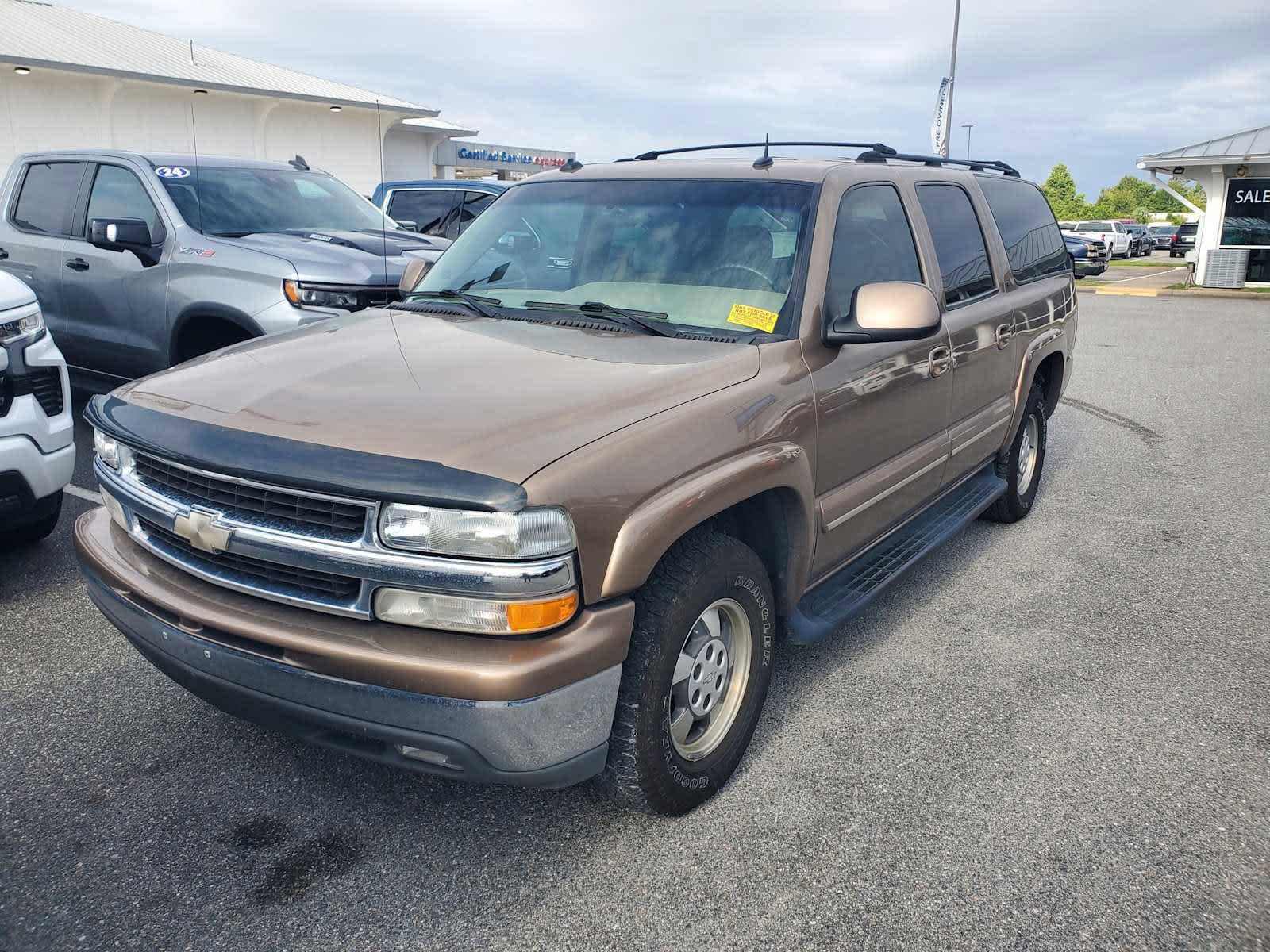 Used 2003 Chevrolet Suburban LT w/ LT Preferred Equipment Group RWD image 1