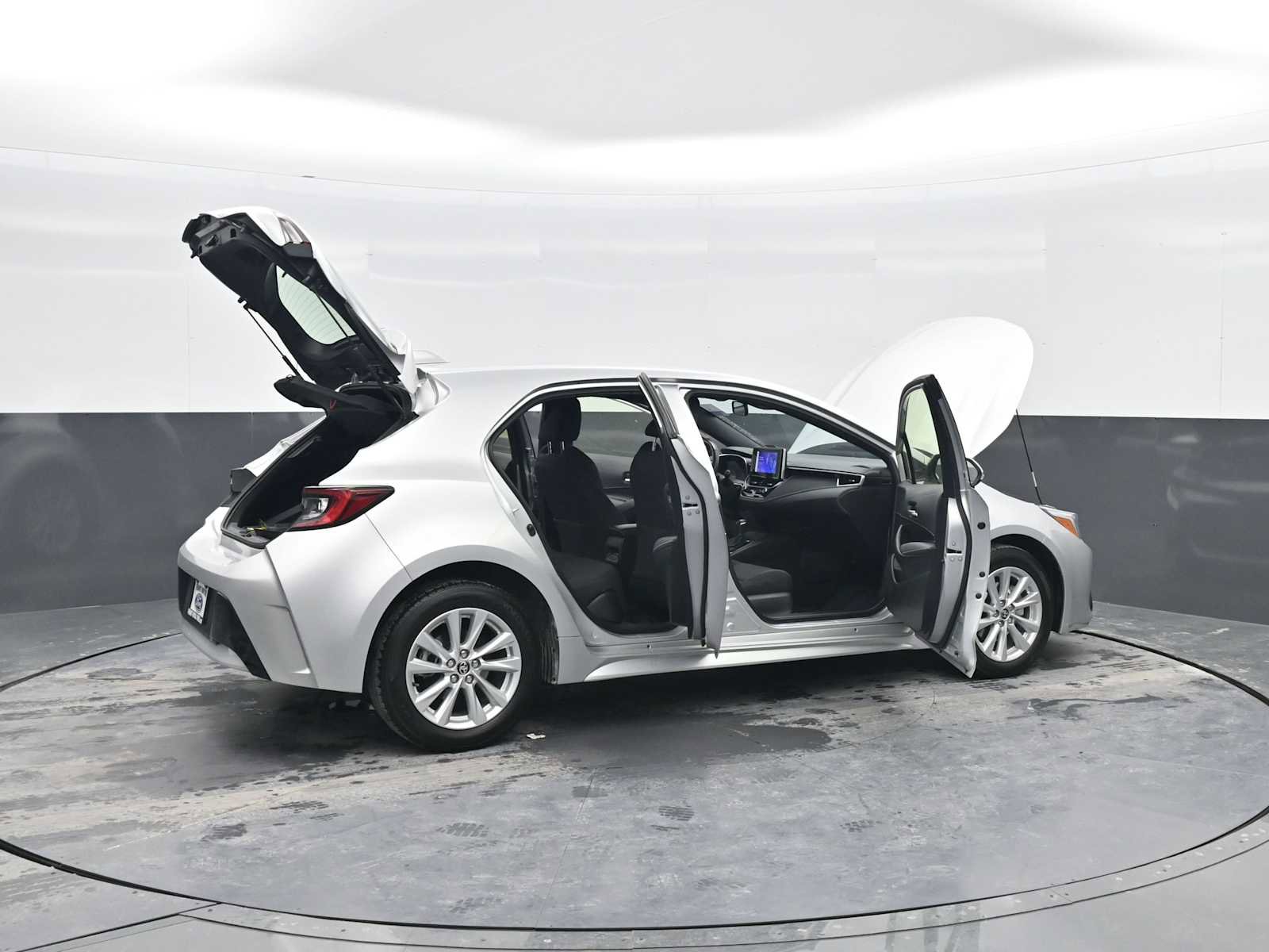 Used 2024 Toyota Corolla SE image 37