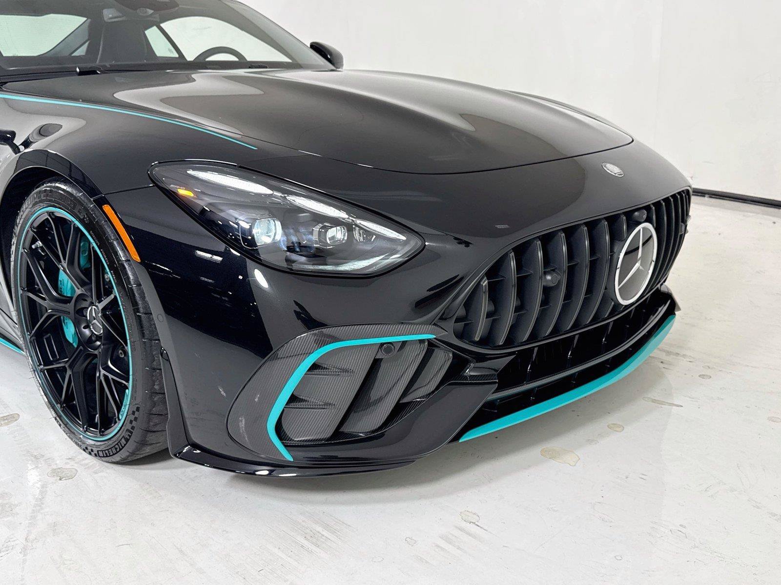 Used 2025 Mercedes-Benz AMG GT 63 image 33