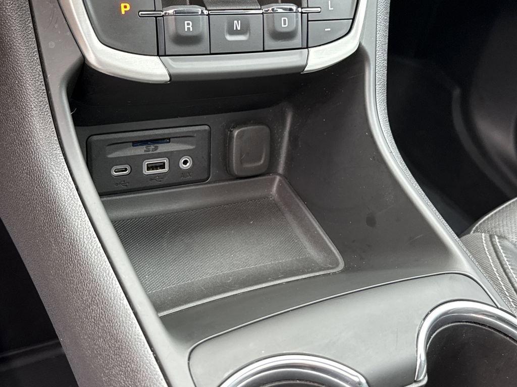 Used 2022 GMC Terrain SLT w/ Elevation Edition image 20