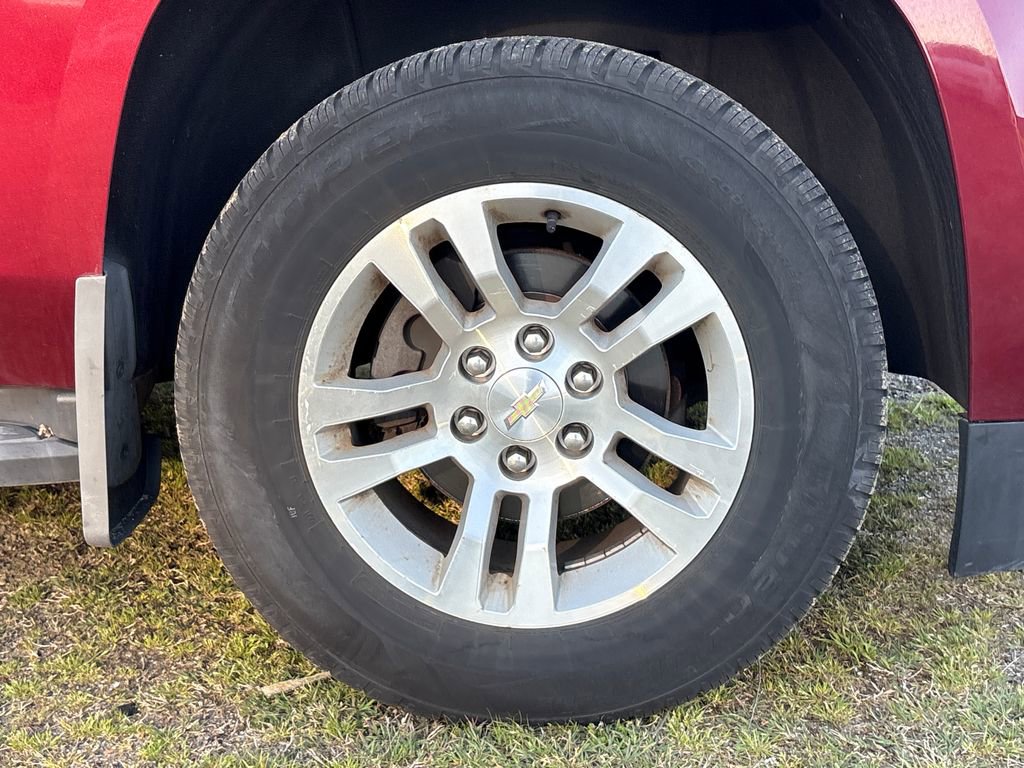 Used 2018 Chevrolet Suburban LT AWD/4WD image 7