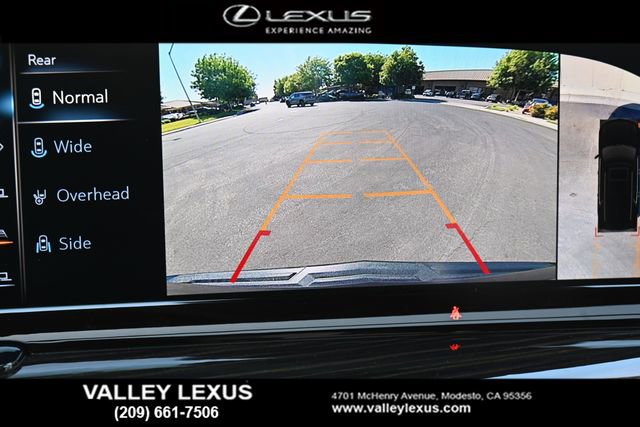 Used 2021 Cadillac Escalade Premium Luxury w/ Driver Assist Tech Package AWD/4WD image 15