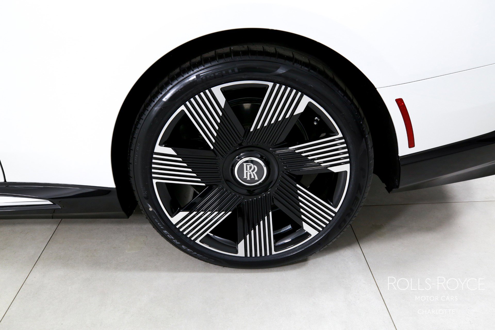 Used 2024 Rolls-Royce Spectre w/ Spectre Launch Package image 35