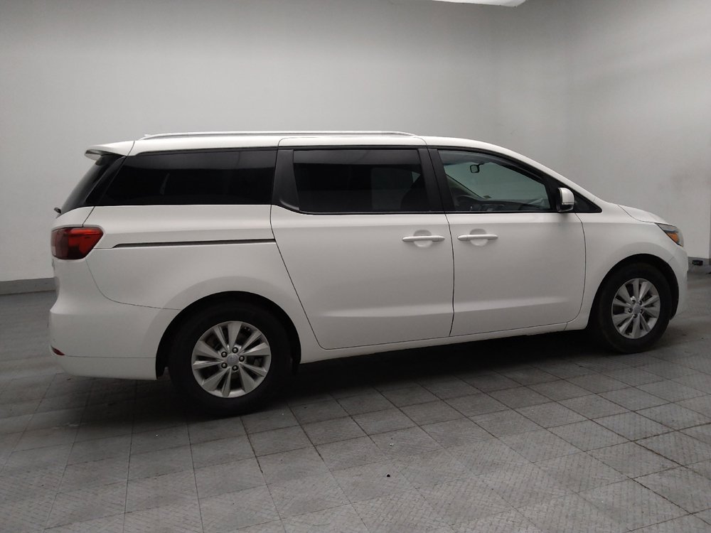 Used 2016 Kia Sedona LX w/ Option Group 020 FWD image 10