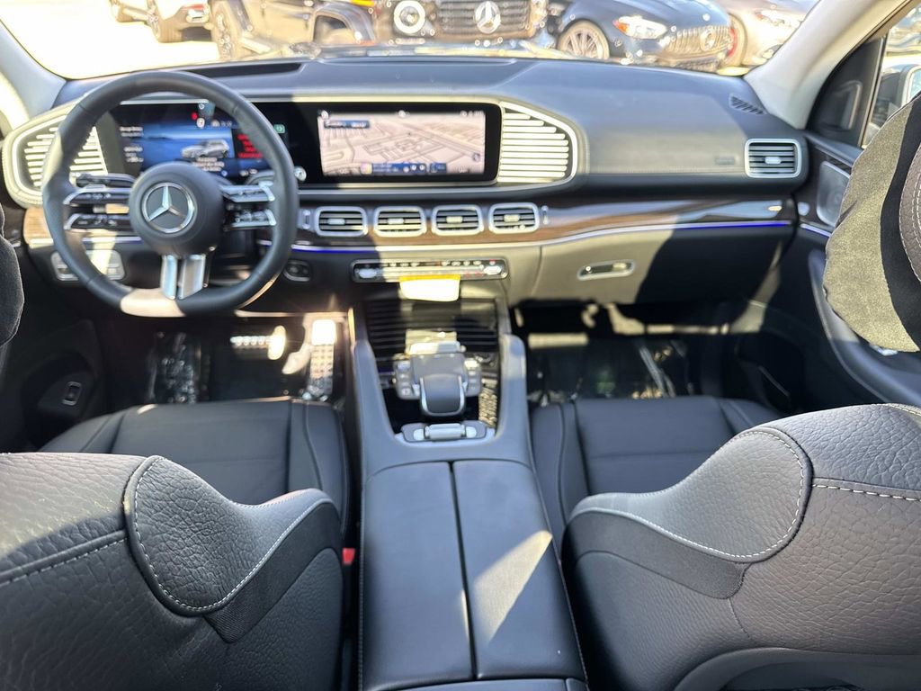New 2026 Mercedes-Benz GLS 450 4MATIC image 17