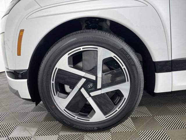 New 2026 Hyundai Ioniq 9 Calligraphy image 16