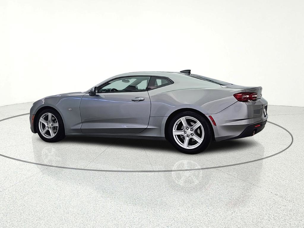 Used 2023 Chevrolet Camaro LT RWD image 5