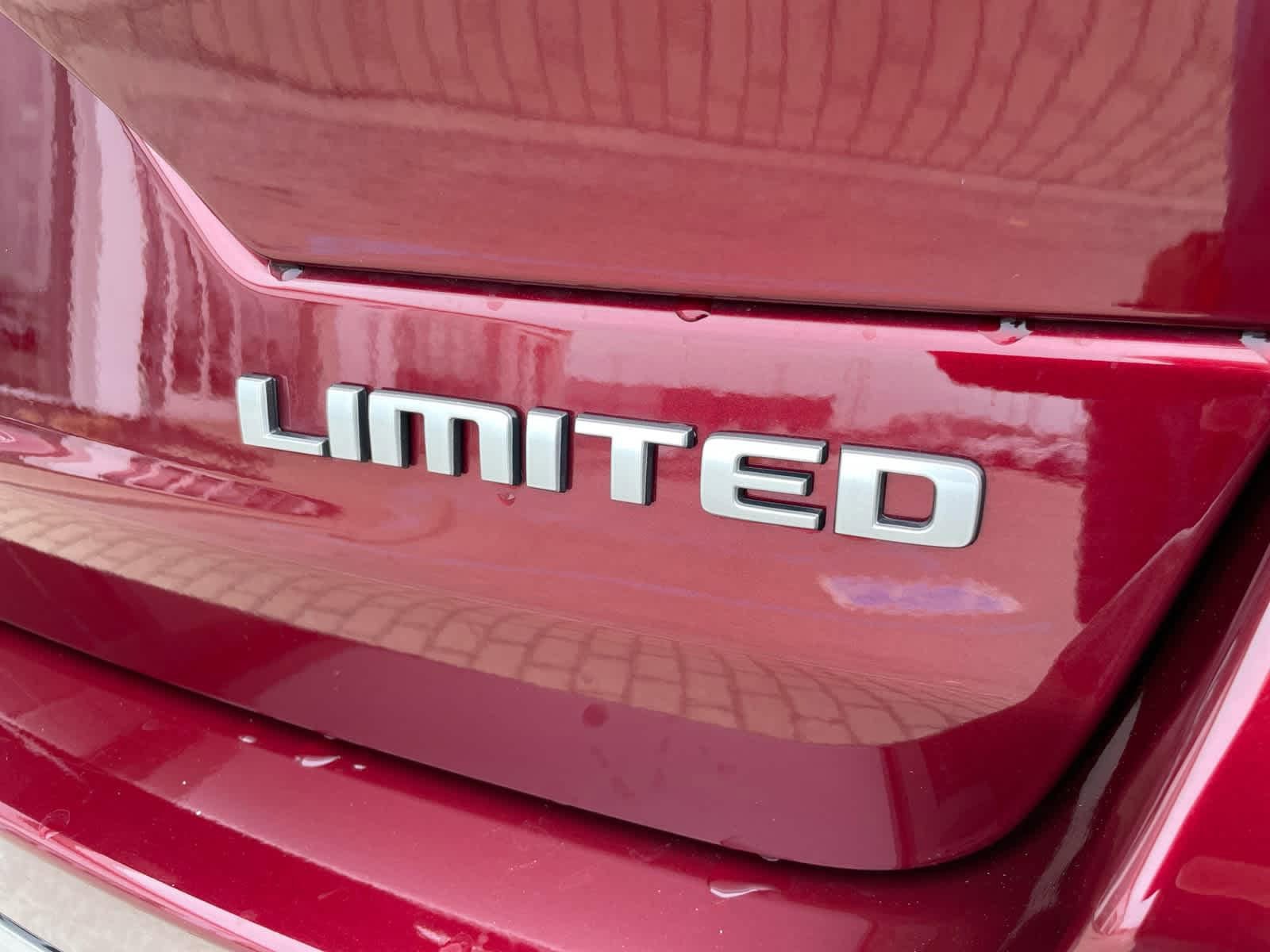 Used 2025 Jeep Grand Cherokee Limited w/ Trailer Tow Package AWD/4WD image 51