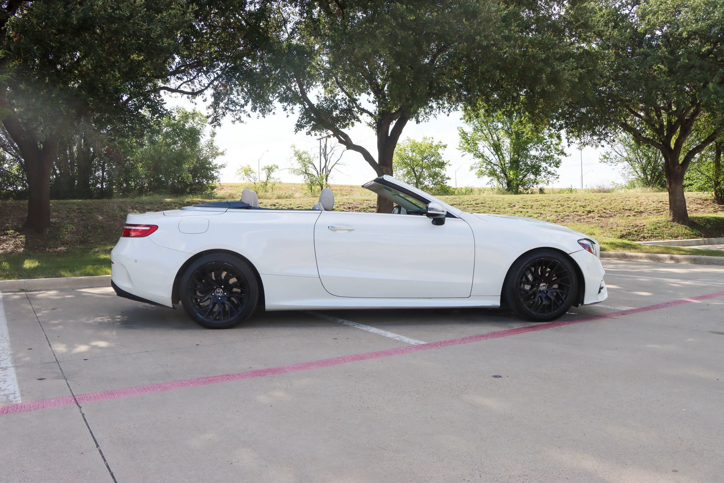 Used 2018 Mercedes-Benz E 400 Cabriolet w/ Premium 2 Package (Q02) image 8