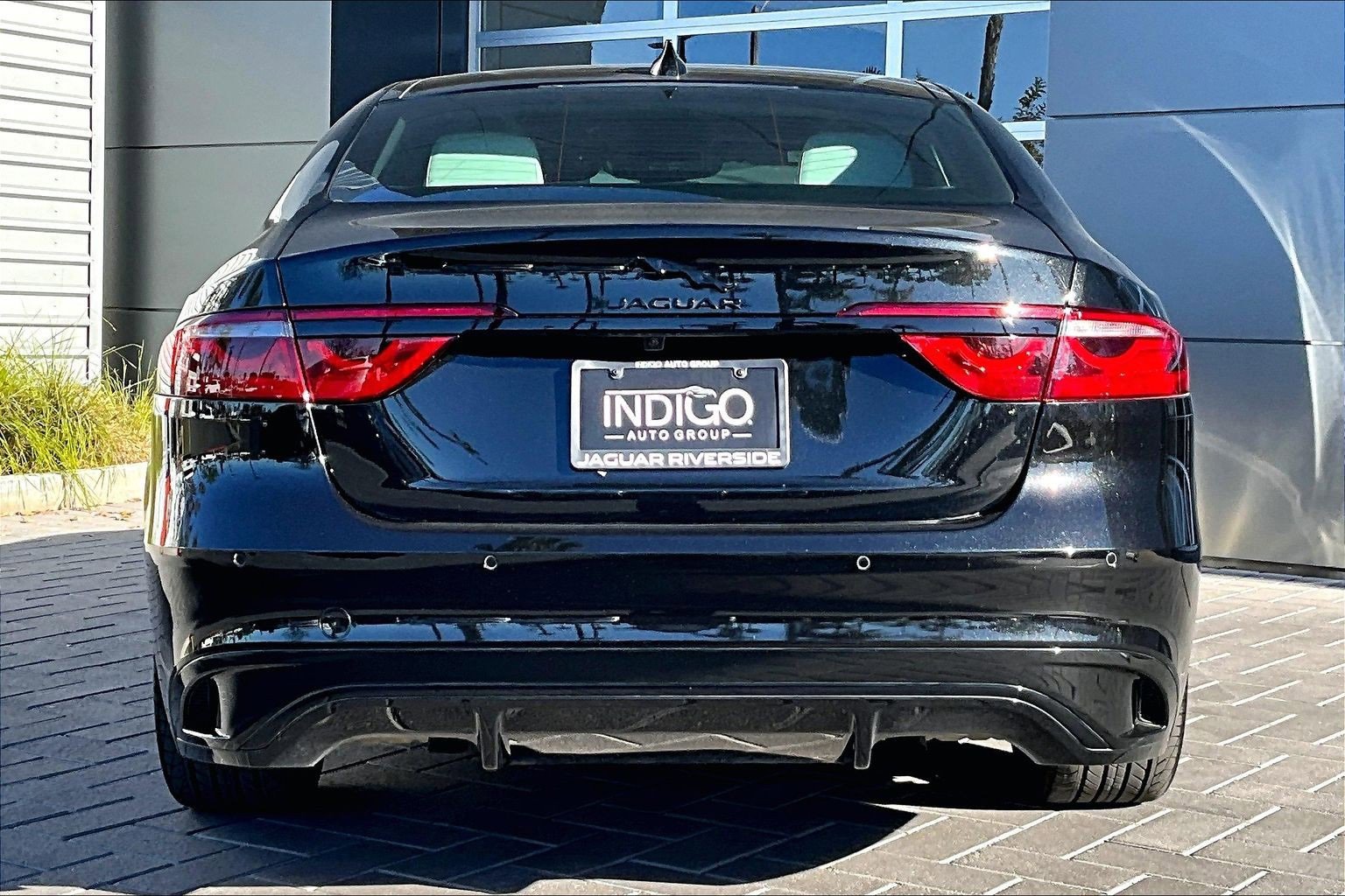 Used 2024 Jaguar XF R-Dynamic SE image 4