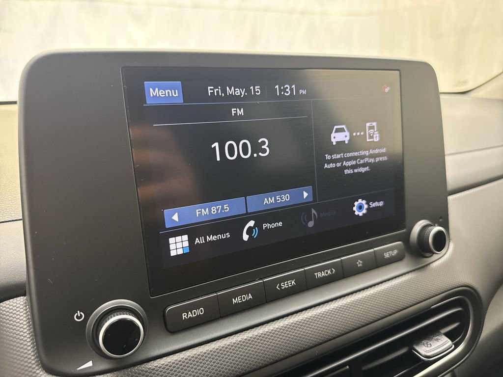 Used 2023 Hyundai Kona SEL AWD/4WD image 16
