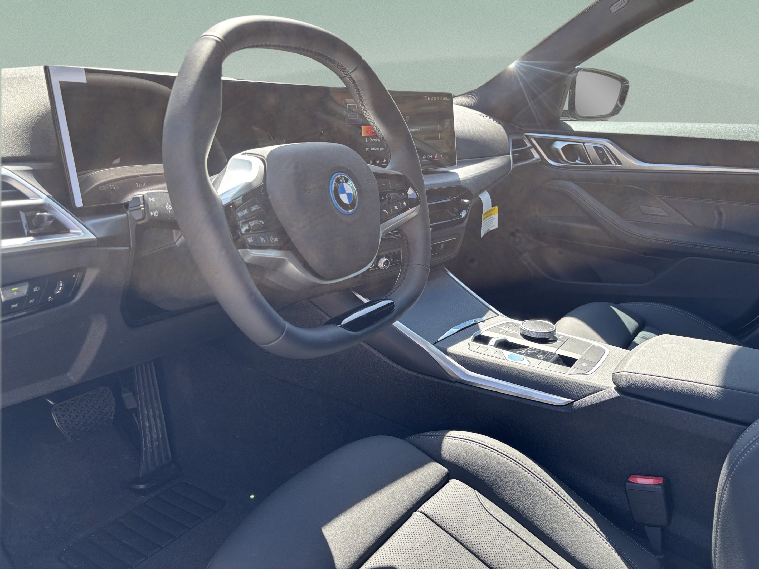Used 2026 BMW i4 eDrive40 w/ Parking Assistance Package RWD image 19