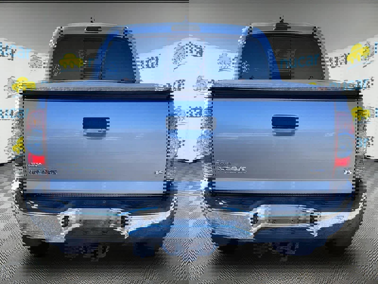 Used 2015 Toyota Tacoma 4WD Double Cab V6 AT w/ TRD Off-Road Package image 3