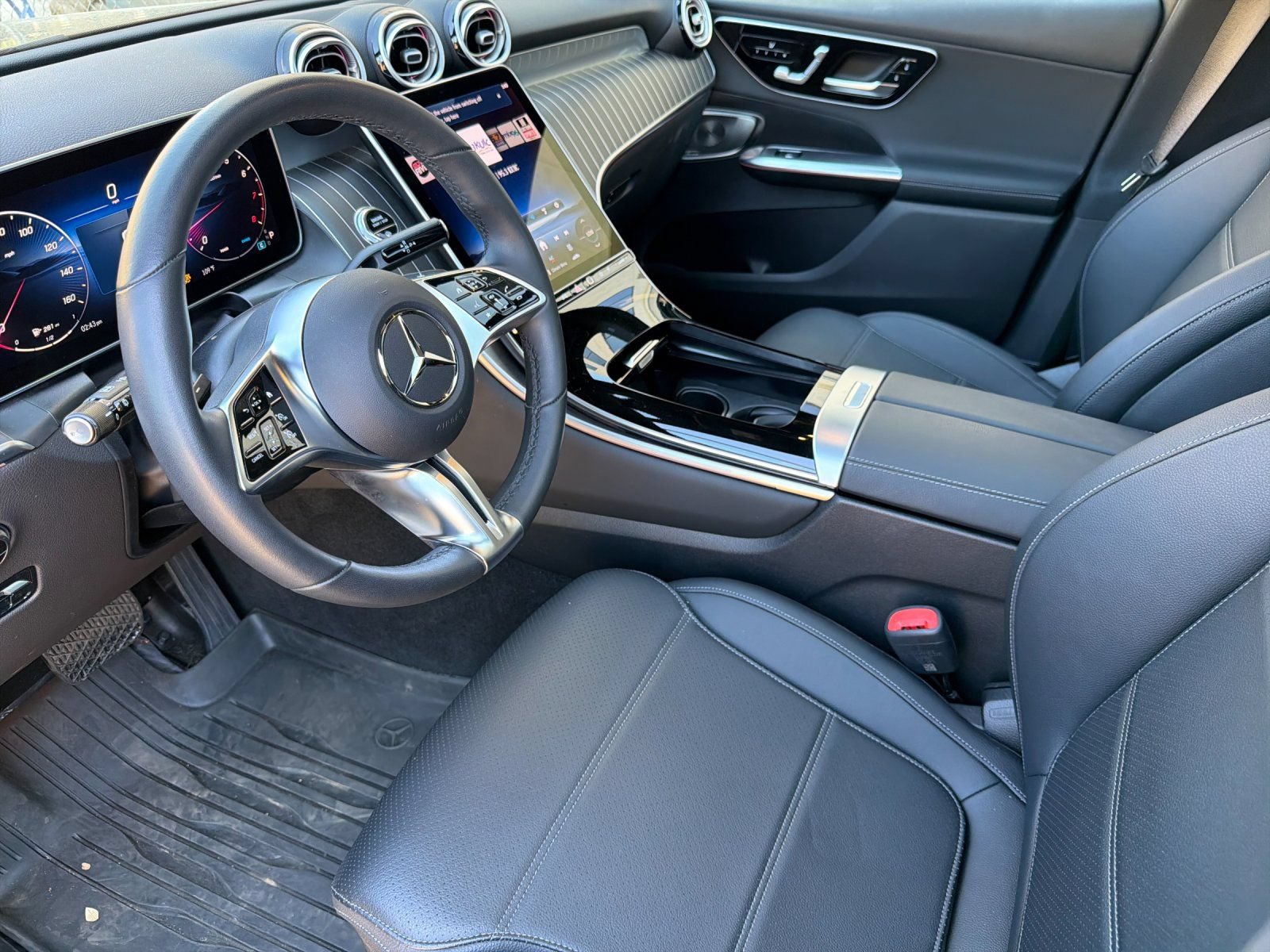 Certified 2026 Mercedes-Benz GLC 300 4MATIC image 9