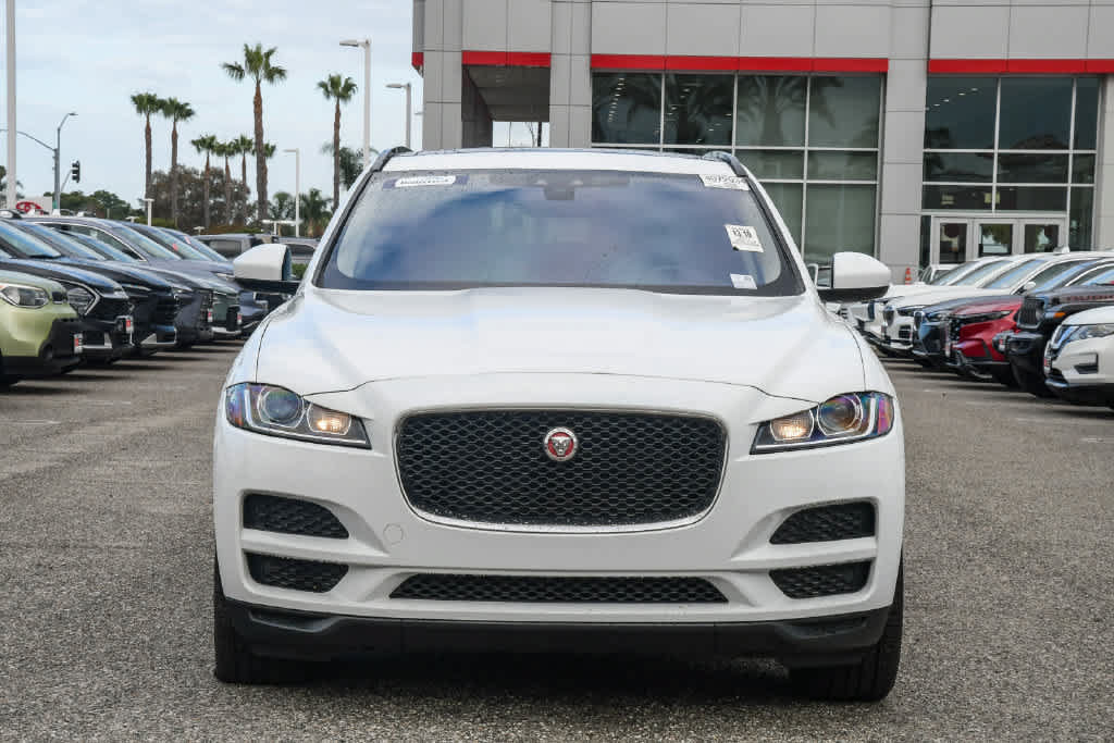 Used 2017 Jaguar F-PACE Premium AWD/4WD image 2
