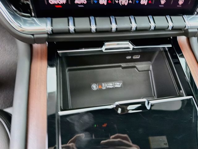 Used 2026 GMC Yukon Denali w/ Sun & Power Step Package RWD image 33