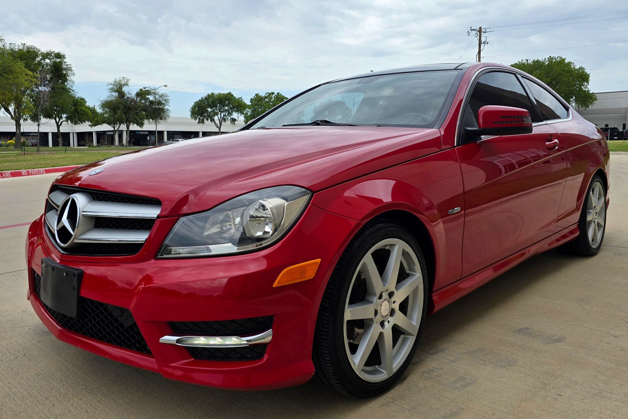 Used 2012 Mercedes-Benz C 250 Coupe image 5