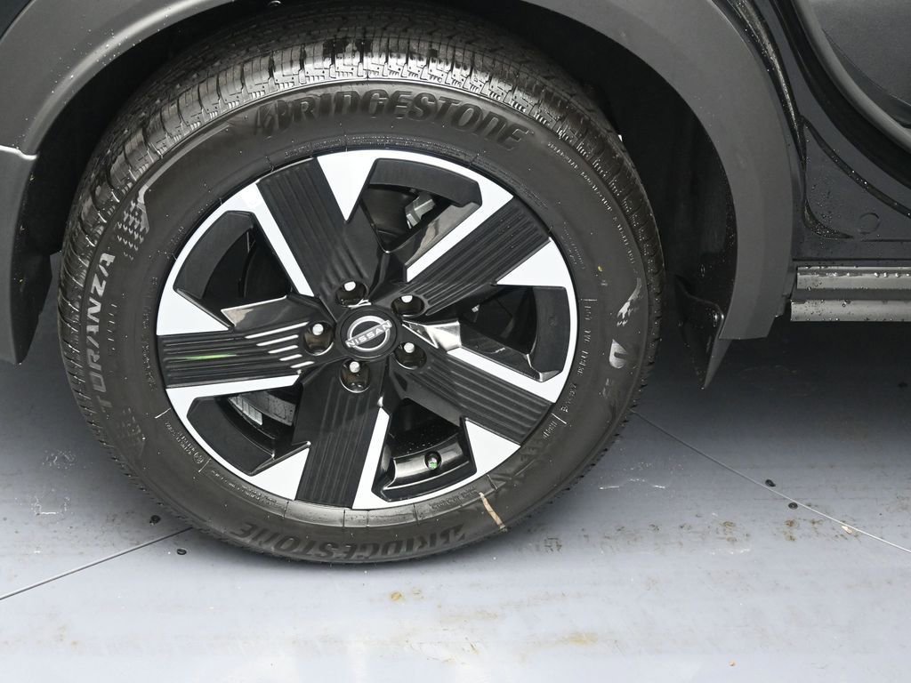 New 2026 Nissan Kicks SV w/ SV Premium Package AWD/4WD image 5
