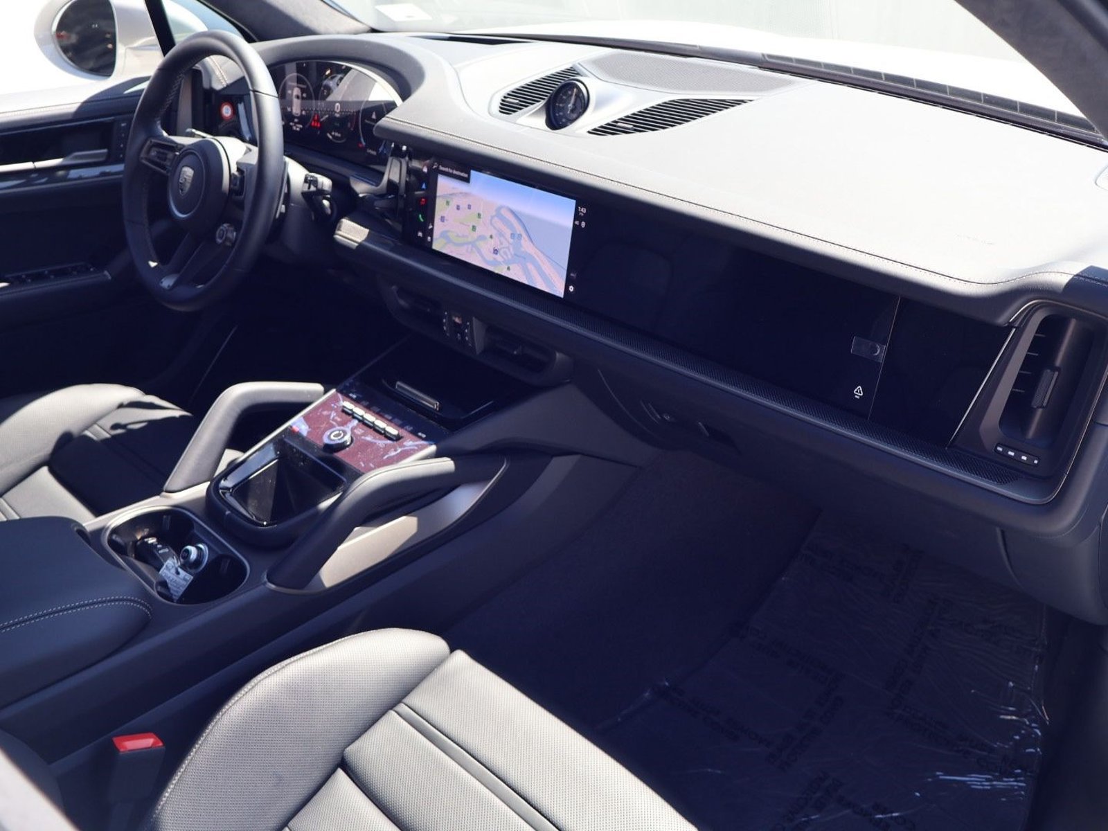 New 2026 Porsche Cayenne Turbo AWD/4WD image 25