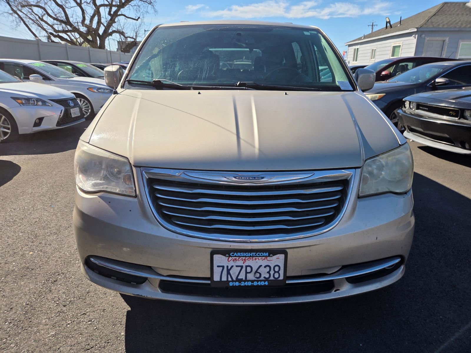 Used 2014 Chrysler Town & Country Touring image 6