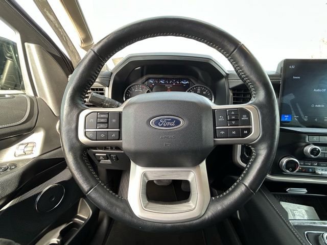 Used 2024 Ford Expedition Max XLT image 9