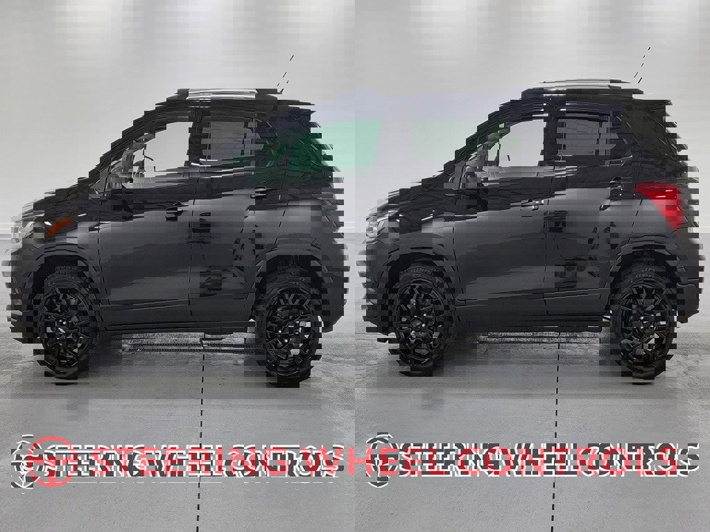 Used 2022 Chevrolet Trax LT w/ Driver Confidence Package image 6