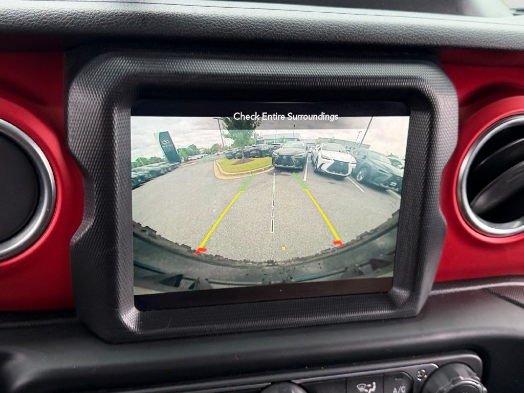Used 2020 Jeep Wrangler Unlimited Rubicon AWD/4WD image 22