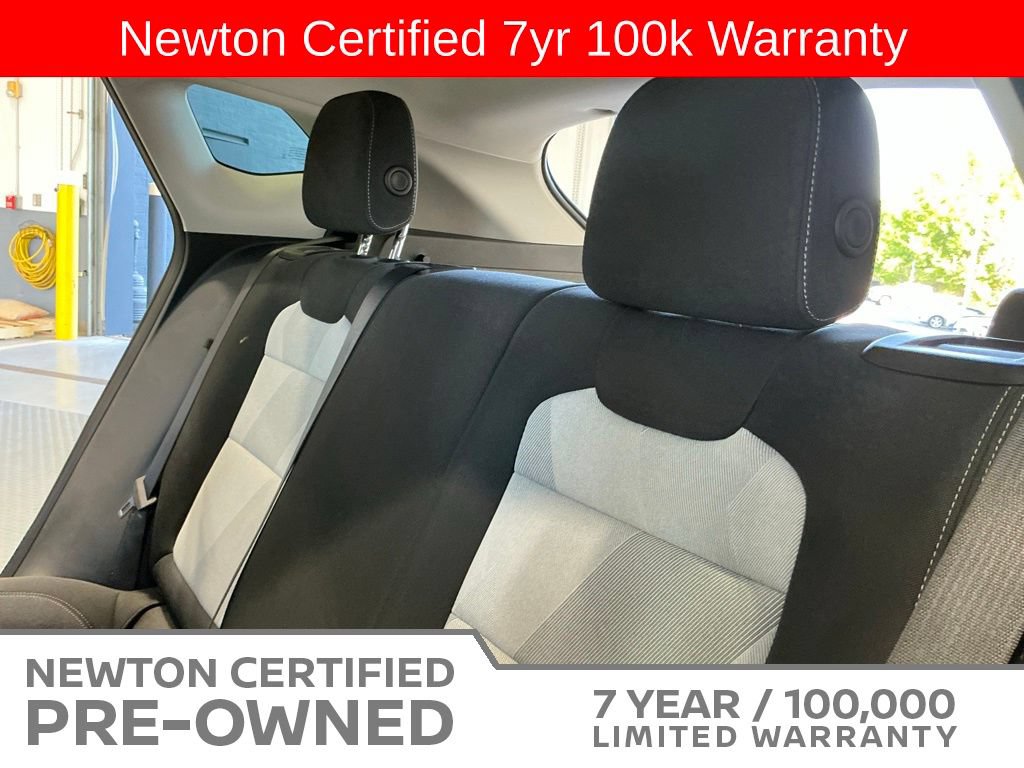 Used 2025 Chevrolet Trax LS FWD image 12