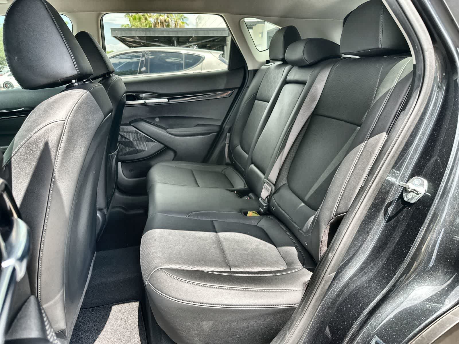 Used 2024 Kia Seltos EX FWD image 4