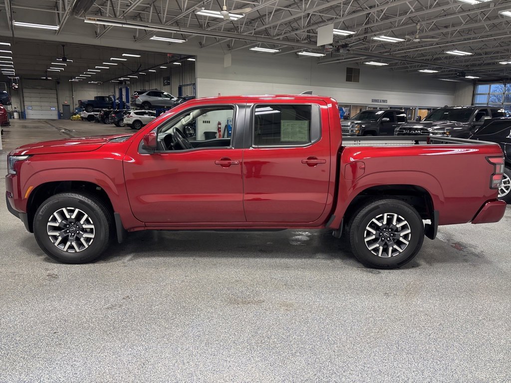 Used 2024 Nissan Frontier SL image 4