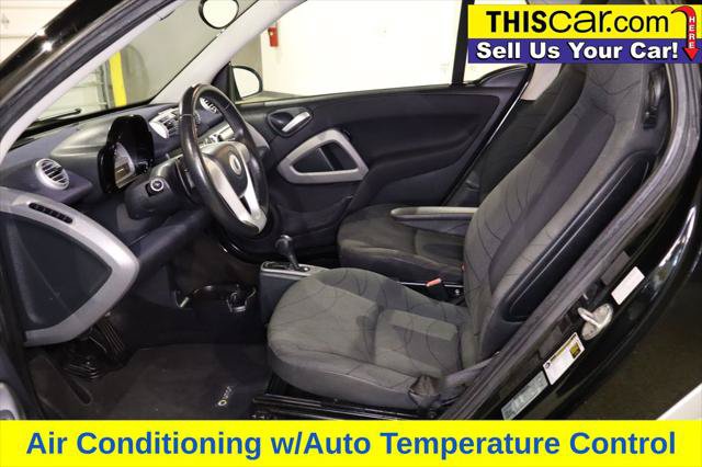 Used 2014 smart fortwo passion RWD image 14