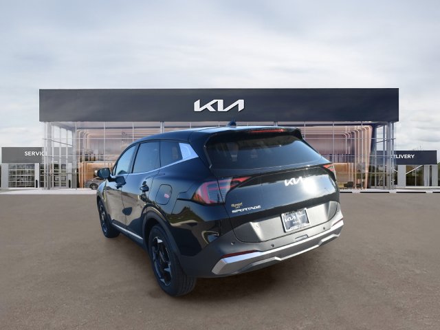New 2026 Kia Sportage EX FWD image 6