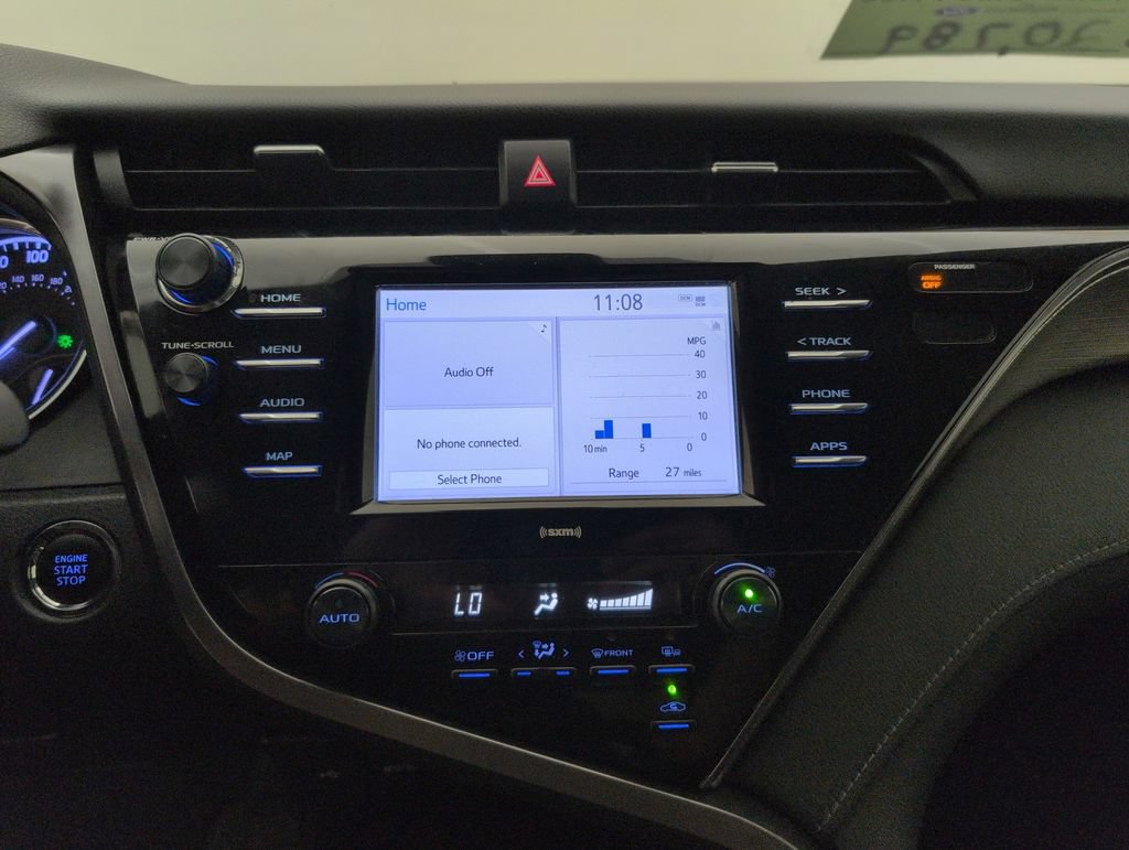Used 2020 Toyota Camry SE w/ Convenience Package FWD image 25