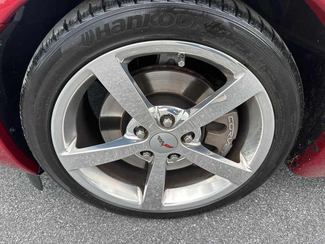 Used 2008 Chevrolet Corvette Coupe w/ Preferred Equipment Group RWD image 25