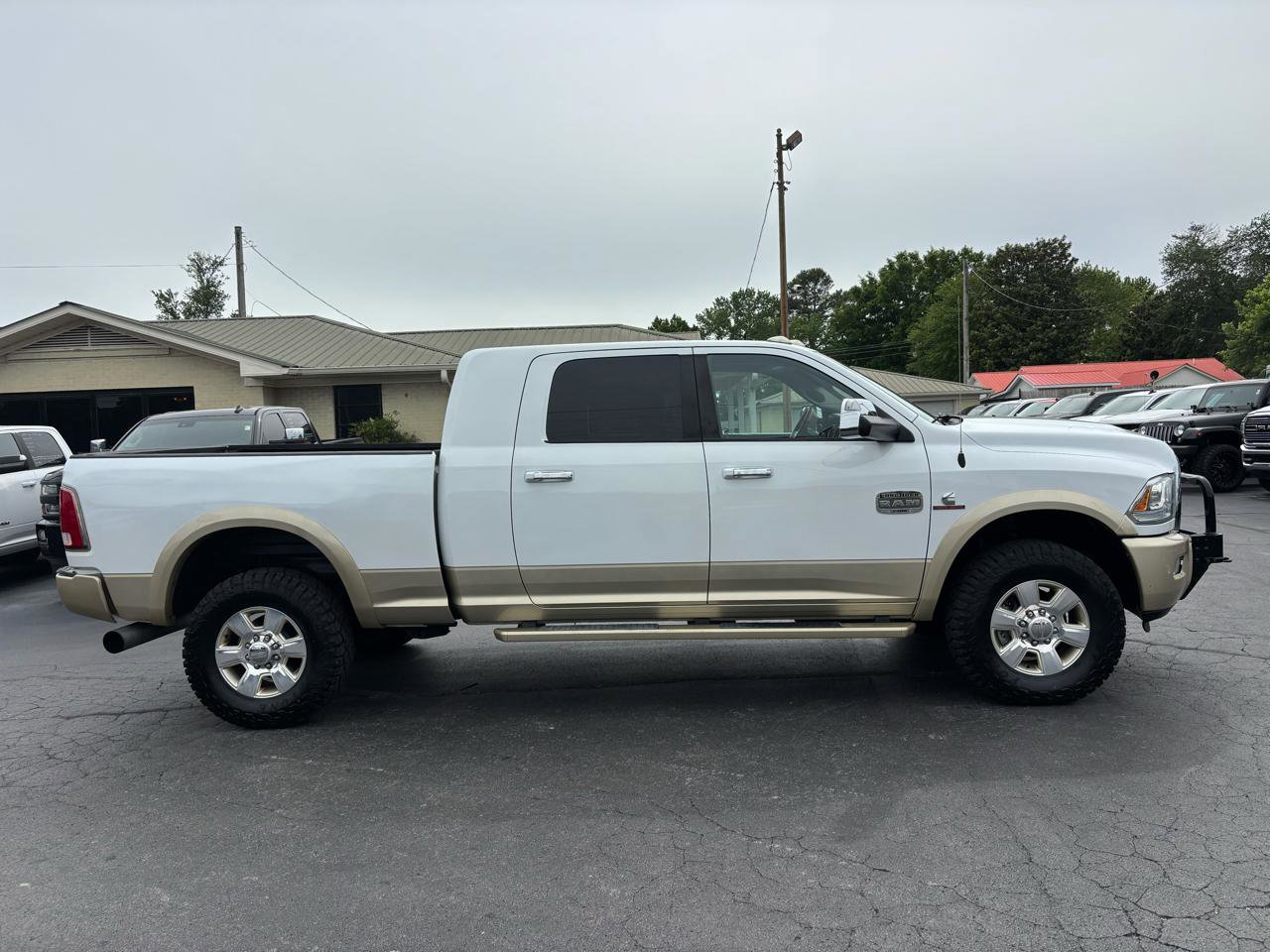 Used 2015 RAM 2500 Longhorn AWD/4WD image 4