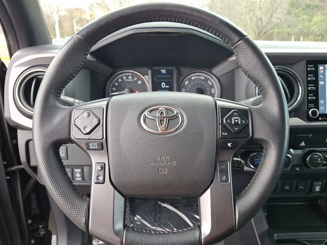 Used 2023 Toyota Tacoma TRD Off-Road w/ Advanced Technology Package image 17