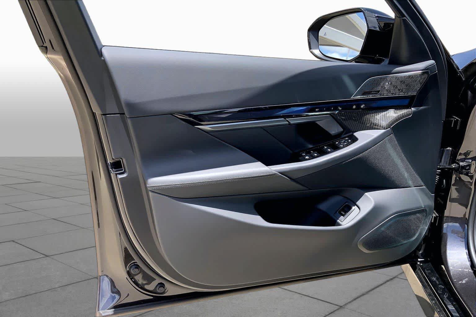 New 2026 BMW i5 M60 w/ Executive Package AWD/4WD image 10