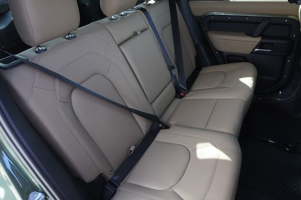 New 2026 Land Rover Defender 110 S image 27