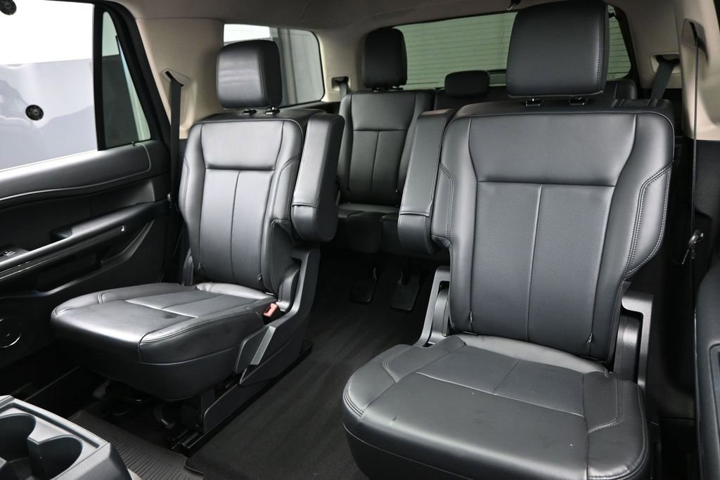Used 2023 Ford Expedition XLT AWD/4WD image 26