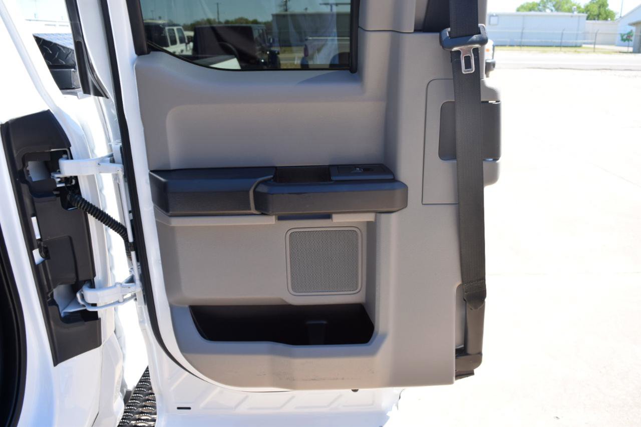 Used 2022 Ford F250 XL w/ Power Equipment Group image 16