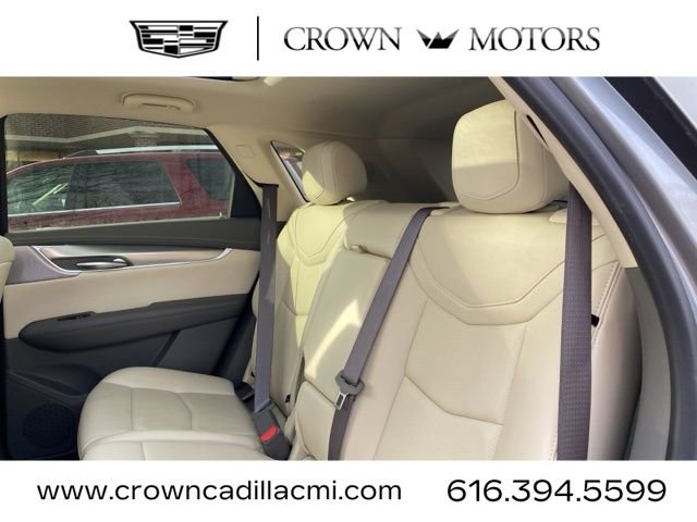 Certified 2025 Cadillac XT5 Premium Luxury AWD/4WD image 15