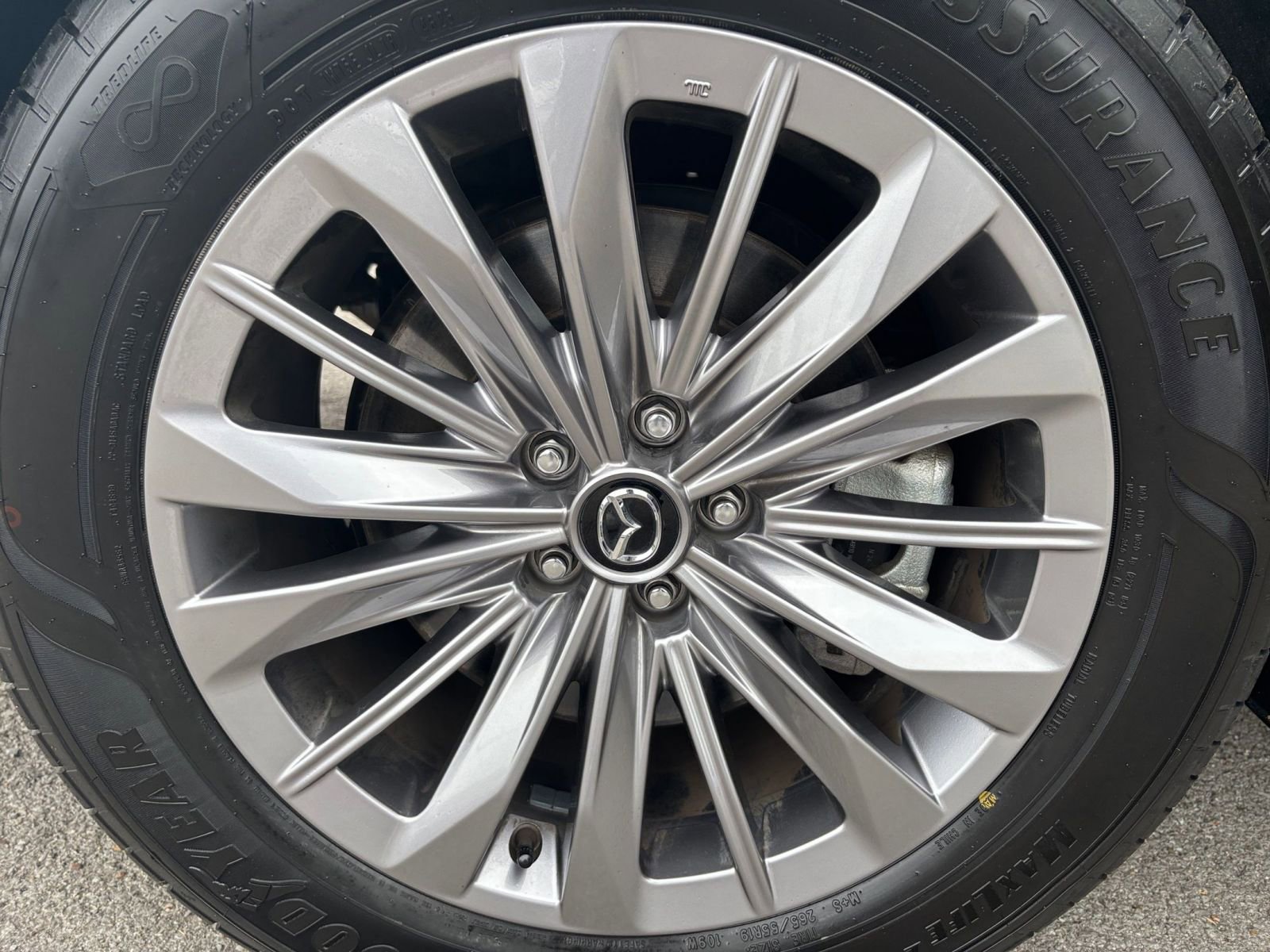 Used 2025 MAZDA CX-90 3.3 Turbo w/ Preferred Package AWD/4WD image 33