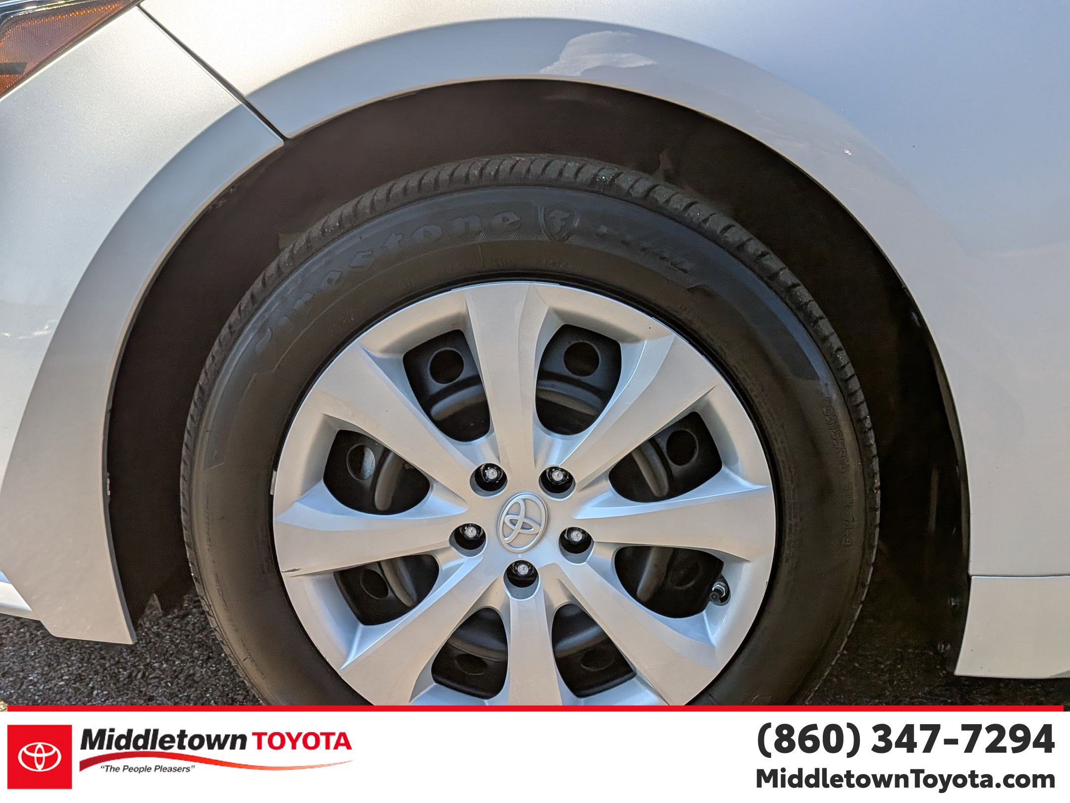 Used 2023 Toyota Corolla LE image 9