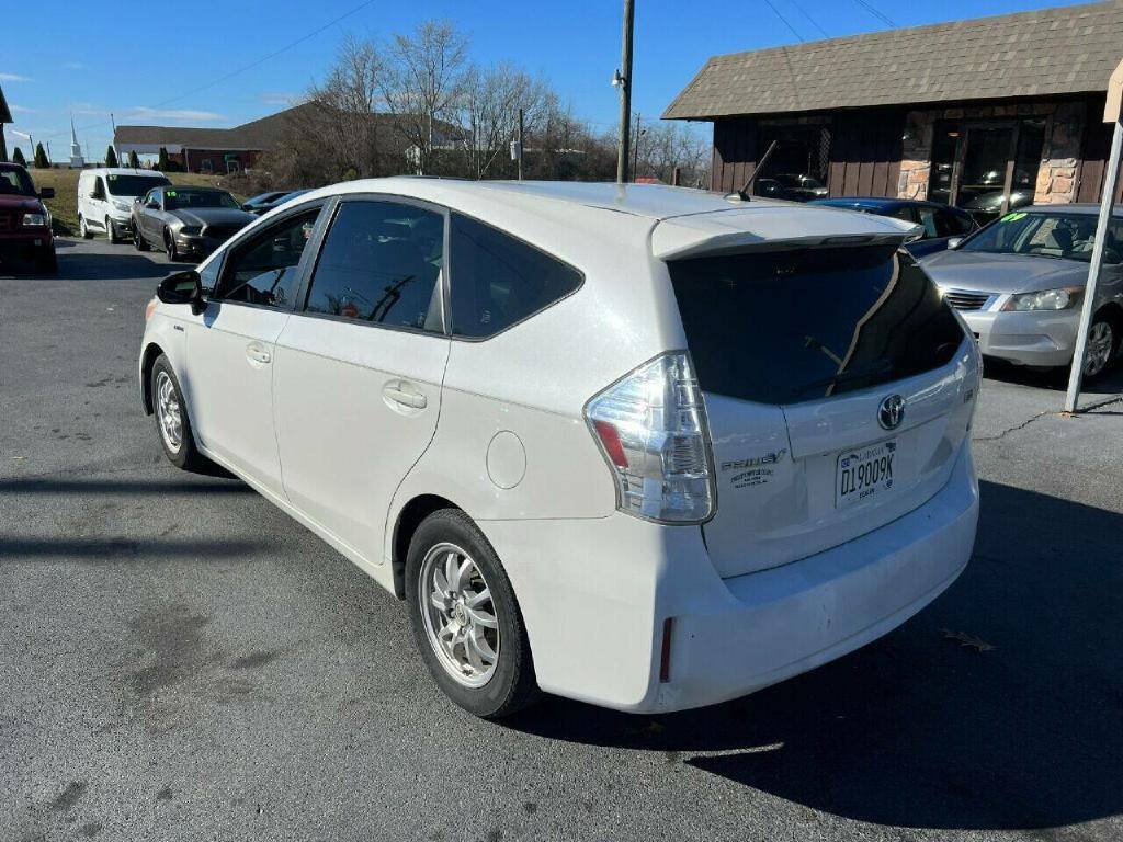 Used 2013 Toyota Prius V Two FWD image 6