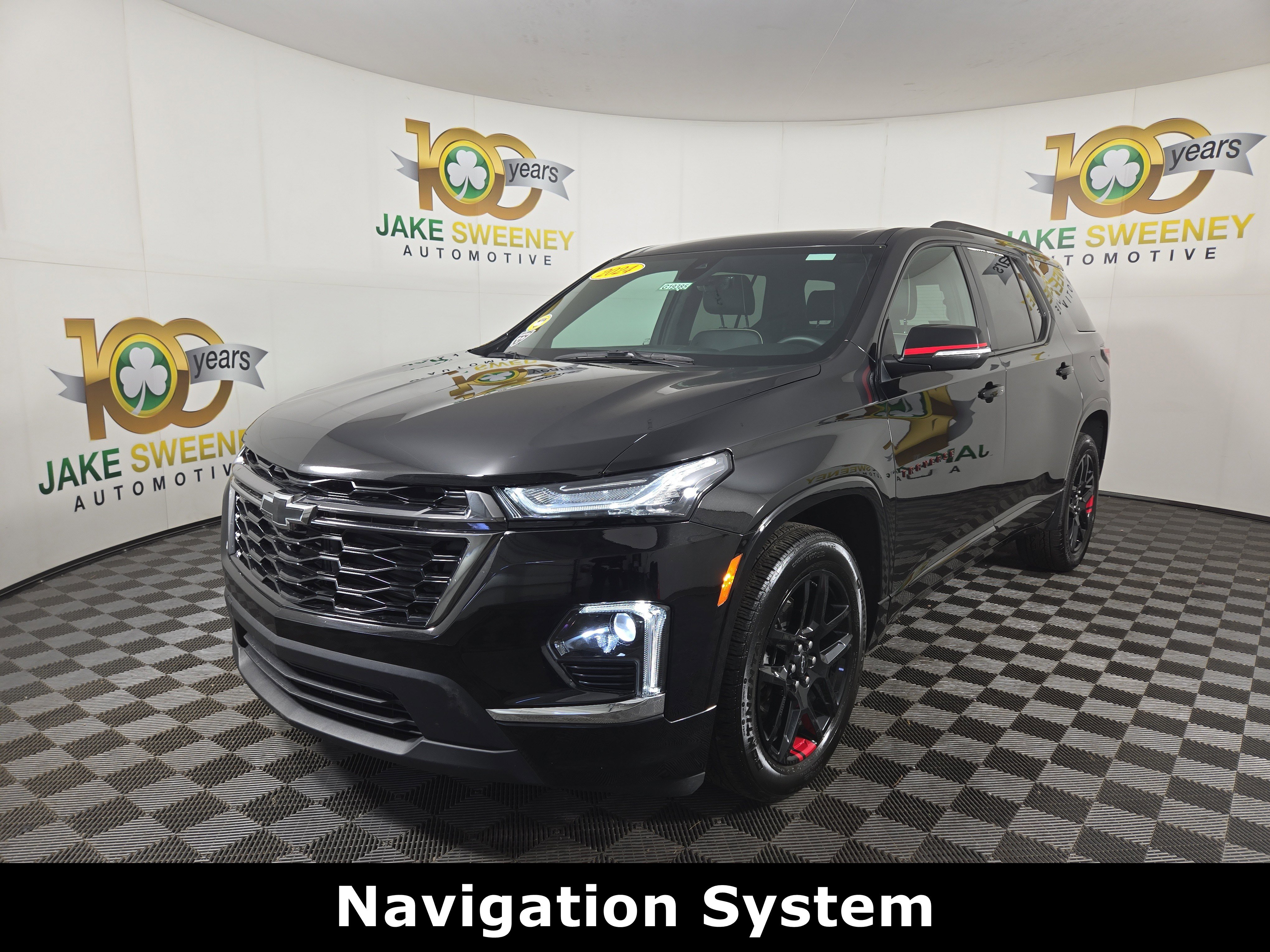 Certified 2024 Chevrolet Traverse Premier w/ Redline Edition image 3