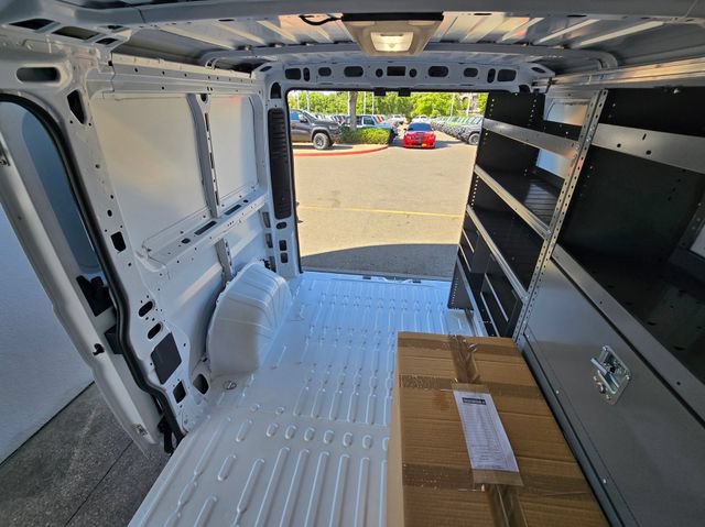 Used 2025 RAM ProMaster 2500 w/ Quick Order Package 22G SLT FWD image 21