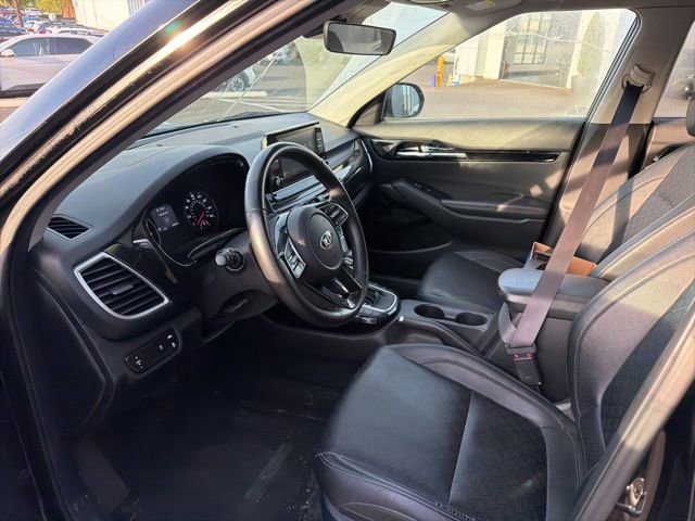 Used 2021 Kia Seltos EX AWD/4WD image 4